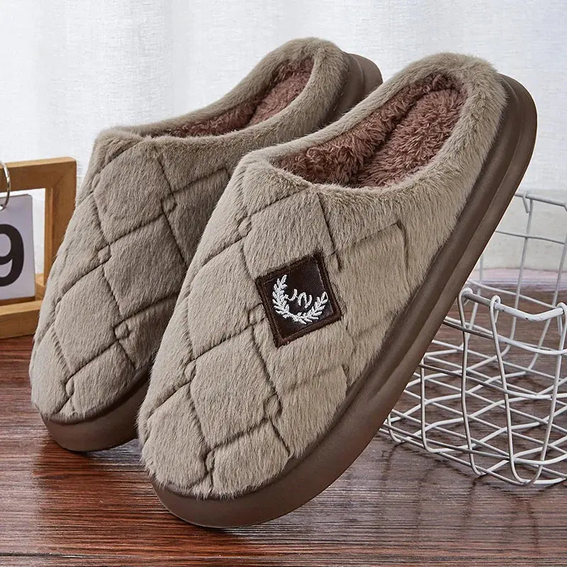 Men's Quilted Indoor Slippers with Plush Lining and Non-Slip Sole