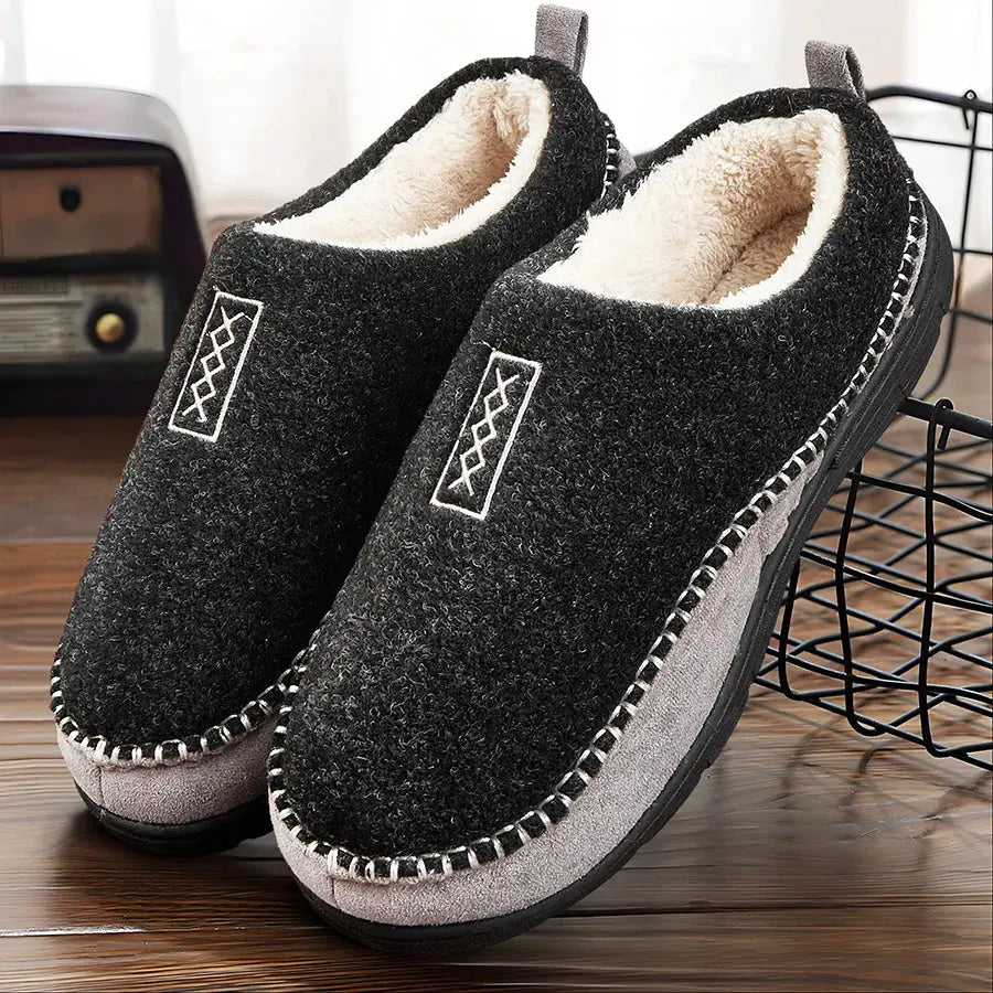 Men's Indoor Winter Slippers with Plush Lining and Non-Slip Sole