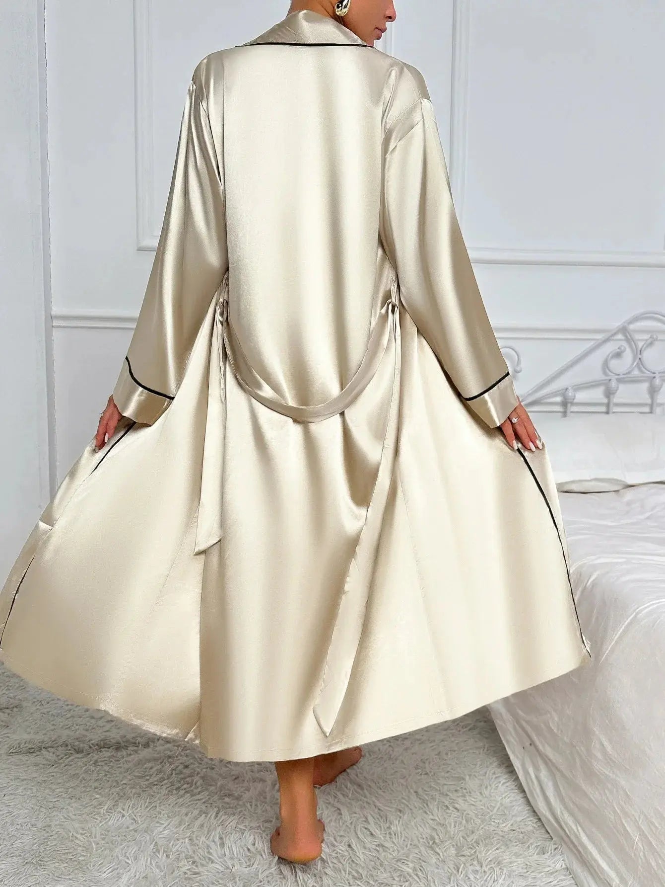 Women's 2-Piece Pyjama Set with Long Sleeve Robe and Slip Dress