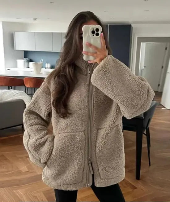 Women's Oversized Fleece Jacket with Zipper Front and High Collar